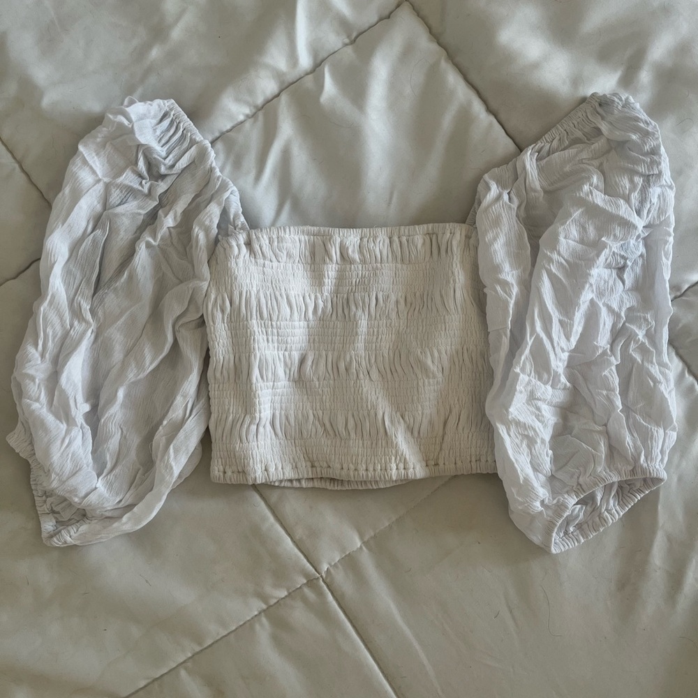 FOREVER 21 BELL SLEEVE TOP ✨